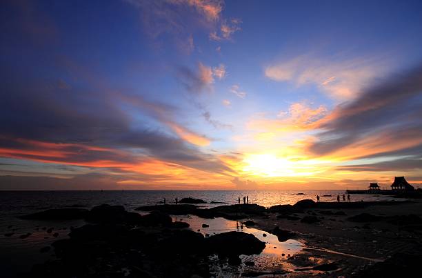 istock The Silhouette evening sky sea. 505200303