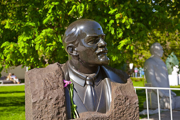istock Vladimir Lenin monument in Moscow Russia 505243520