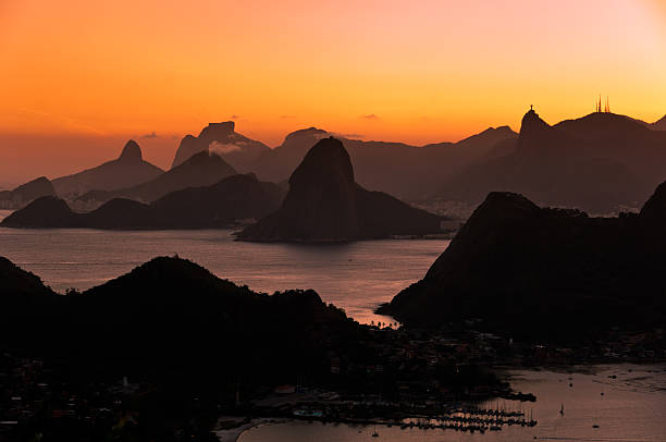 istock Scenic Rio de Janeiro Mountain View By Sunset 505248039