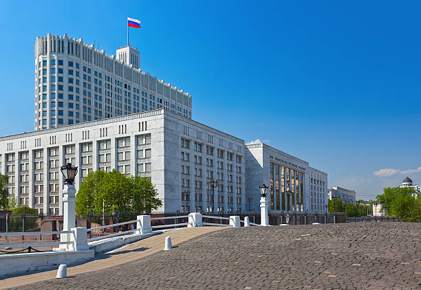 biały dom-centrum rządowe rosyjskiej w moskwie, rosja - biały dom moskwa zdjęcia i obrazy z banku zdjęć