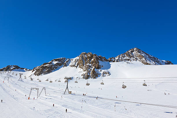 istock Mountains ski resort - Innsbruck Austria 505291952