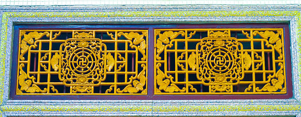 istock The Symmetry : Chinese Traditional wood carvings 505302908