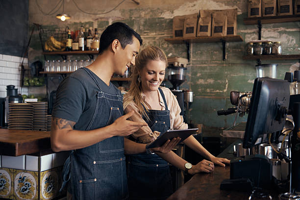 istock Installing a new app for baristas 505377044
