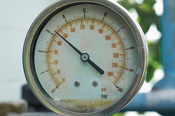 istock Old pressure gauge, measuring instrument close up 505407410