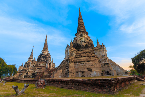 Wat Phra Si Sanphet was built in 1448 A.D. on the site which had served for the royal palace from 1350 to 1448 spanning the reigns of King Ramathibodi I to King Sam Phraya. King Borommatrailokanat ordered the wat built to be utilized as a monastic area.