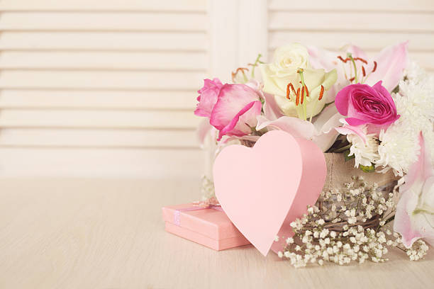 istock Flowers and valentines day card 505491890