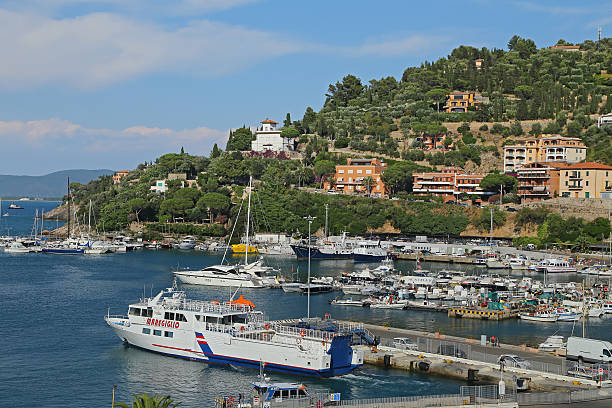 porto santo stefano-italia - grosseto province fotografías e imágenes de stock
