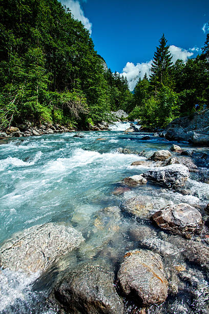 stream der berge - european alps mountain mountain peak rock stock-fotos und bilder