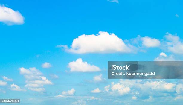 Blauer Himmel Mit Wolken Stockfoto und mehr Bilder von Anzünden - Anzünden, Ausrüstung zur Sauerstoffversorgung, Bedeckter Himmel