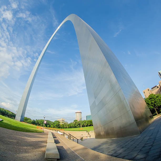 istock gateway arch sculpture in St Louis Missouri 505566245