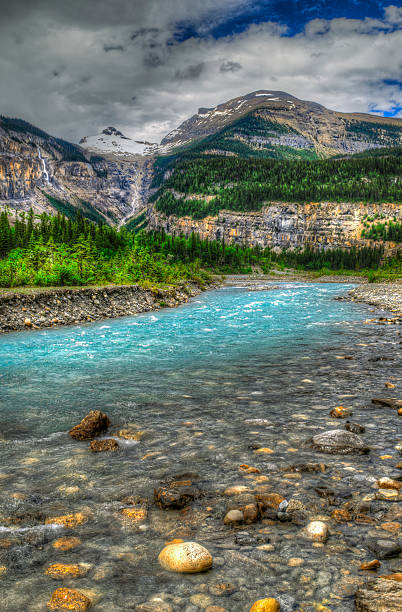 istock Hiking Berg Lake Trail 505567857