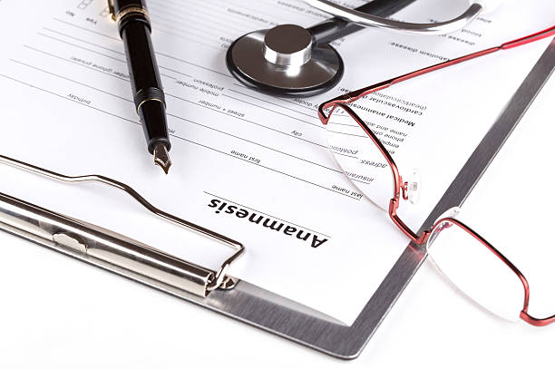 istock anamnesis form on the clipboard 505574928