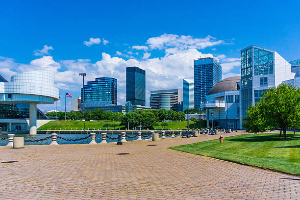 istock Cleveland Ohio Skyline (P) 505585405