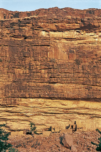 istock Rocks in the Falaise de Bandiagara 505601812