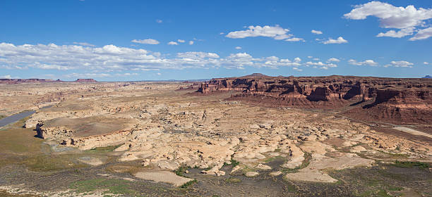 istock Vista from highway 95 in Utah 505619348