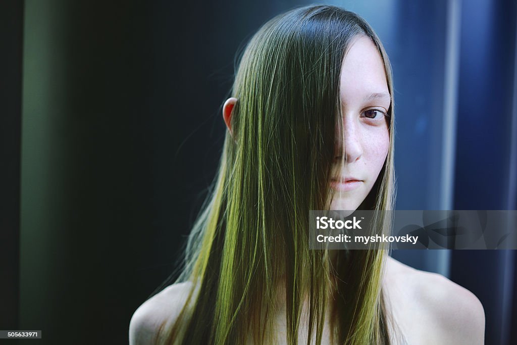 Mulher com Cabelo Verde - Foto de stock de 18-19 Anos royalty-free