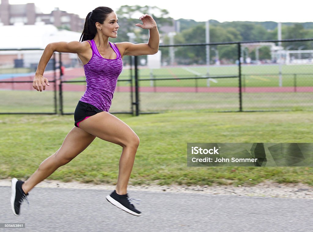 Mujer corriendo - Foto de stock de Correr libre de derechos