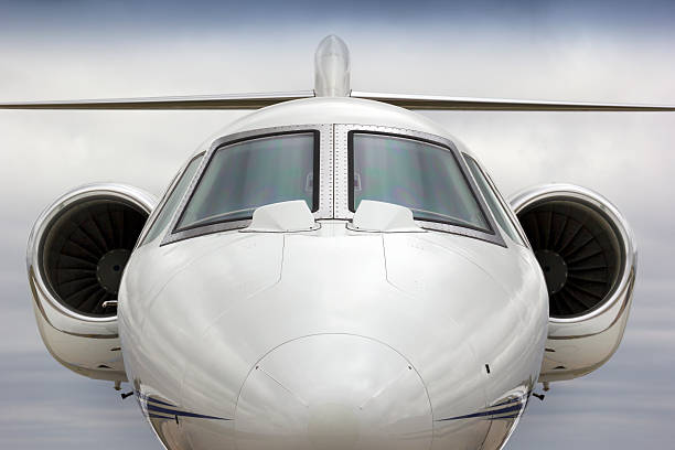 istock Graphic Head On  Perspecive of Business Jet Aircraft 505684684