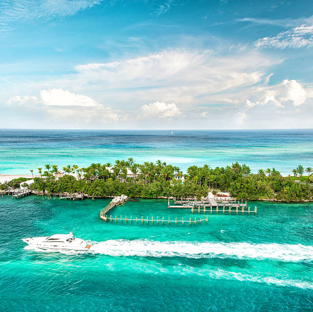 Sea and sky. Beautiful landscape Caribbean sea. Bahamas Sea and sky. Beautiful landscape Caribbean sea. Bahamas. Nassau paradise island bahamas stock pictures, royalty-free photos & images