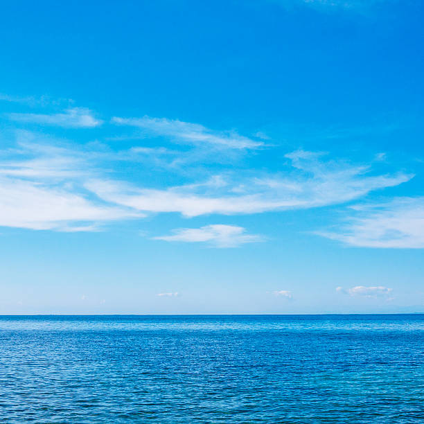 istock Clear summer day over Adriatic sea 505721615