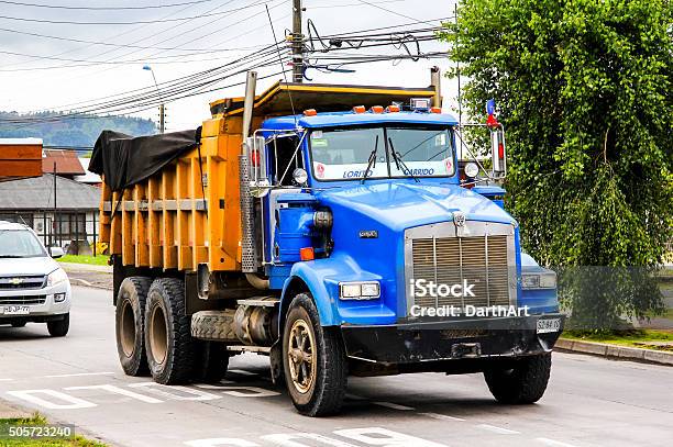 Kenworth T800 Stock Photo - Download Image Now - Construction Industry, Heavy, Kenworth