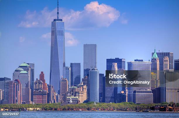 ニューヨークの摩天楼ワールドトレードセンターマンハッタンのダウンタウンです - アメリカ大西洋岸中部のストックフォトや画像を多数ご用意 - アメリカ大西洋岸中部, イースト川, ウォール街