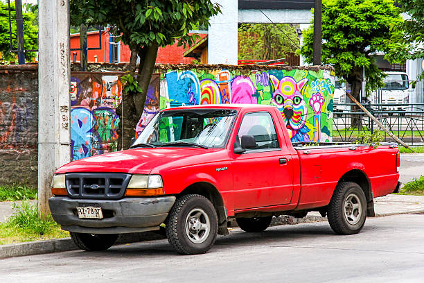 ford ranger - pick up truck red old 4x4 imagens e fotografias de stock