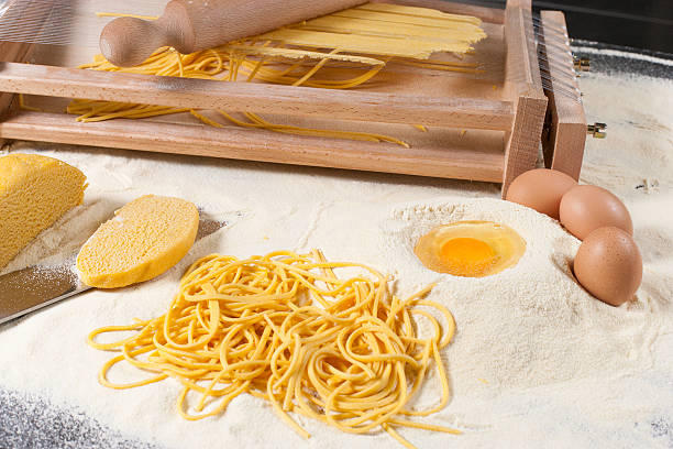 istock Spaghetti on guitar pasta fesca 505772825