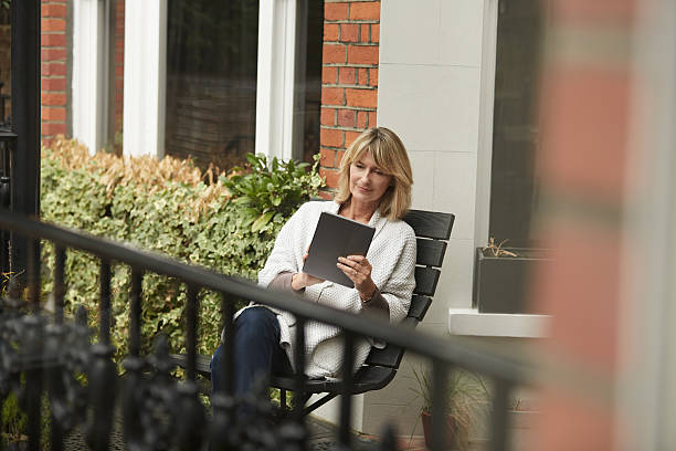 istock Enjoying the freedom of wifi 505804330
