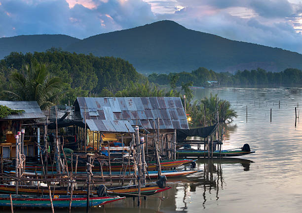 istock Floating fishing village 505804902