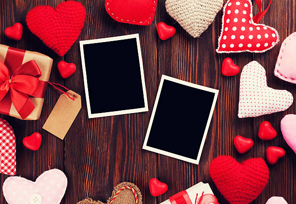 istock Valentines day photo frames and hearts 505823436