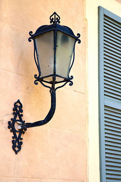istock street lamp jerago 505841227