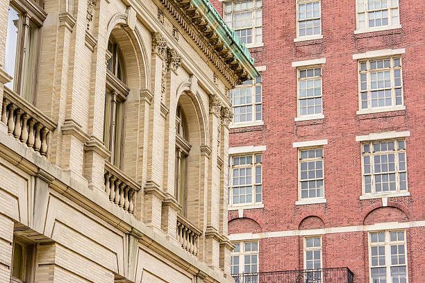istock Contrast in urban architecture 505844239