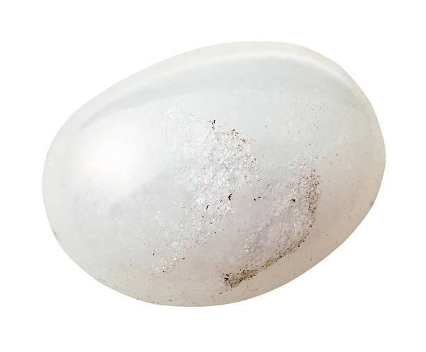 leite (leitosa, neve, pedra preciosa de quartzo branco - bead jewelry drop stone imagens e fotografias de stock