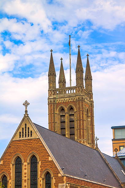 torre de igreja st.james, hammersmith, londres - tower london england greater london inner london imagens e fotografias de stock