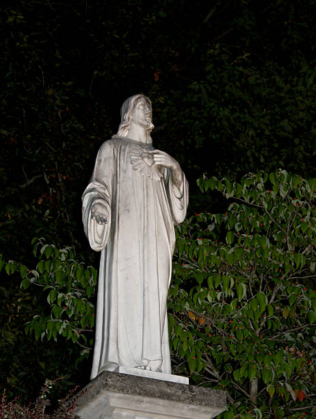 istock statue of jesus 505889837