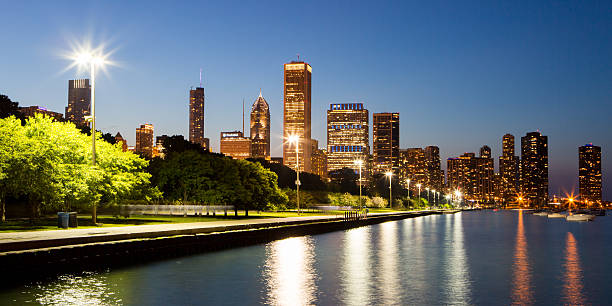 istock Chicago Skyline at Dusk 505890697