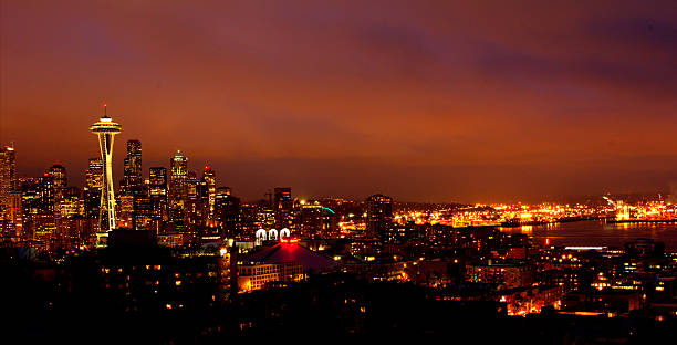 istock Night time in Seattle, WA 505894878