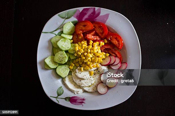 Vegeterian Frescos Salada Colorido E Fácil Nova Receita - Fotografias de stock e mais imagens de Alimentação Saudável