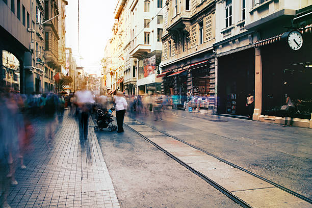 istock People on the Istiklal Street 505918532