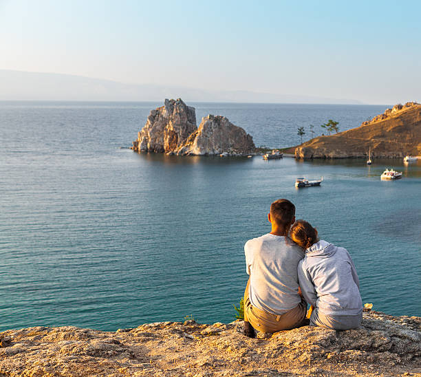 istock Couple at the beautiful lake 505920347