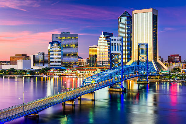 istock Jacksonville, FL Skyline 505971598