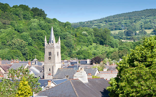 Ashburton, Devon Elevated view of the Devonshire town of Ashburton. United kingdom. Situated on the edge of Dartmoor.  Devon stock pictures, royalty-free photos & images