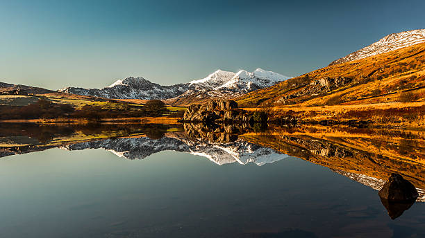 Llyn Mymbyr reflections Reflecting the tallest mountain in Wales - Snowdon. mount snowdon photos stock pictures, royalty-free photos & images