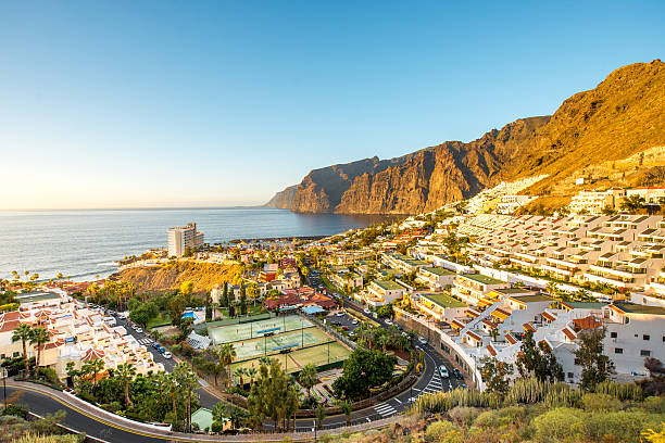 istock Cityscape view on Los Gigantes city 505991732