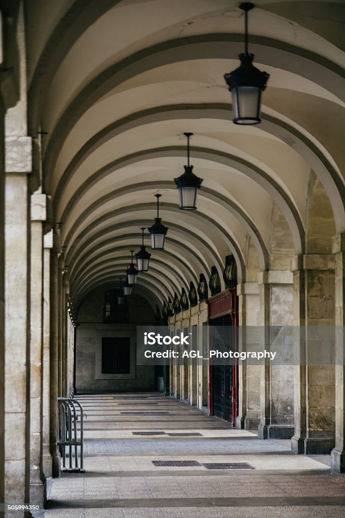 Arcades de la plaza principal de Vitoria - Foto de stock de Vitoria - España libre de derechos