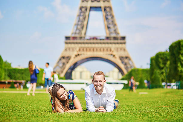 istock Romantic couple having near the Eiffel tower in Paris 506043226