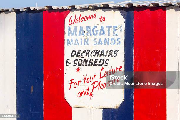 Маргит Beach В Графстве Кент Англия — стоковые фотографии и другие картинки Маргит - Англия - Маргит - Англия, Пляж, Пляжная хижина
