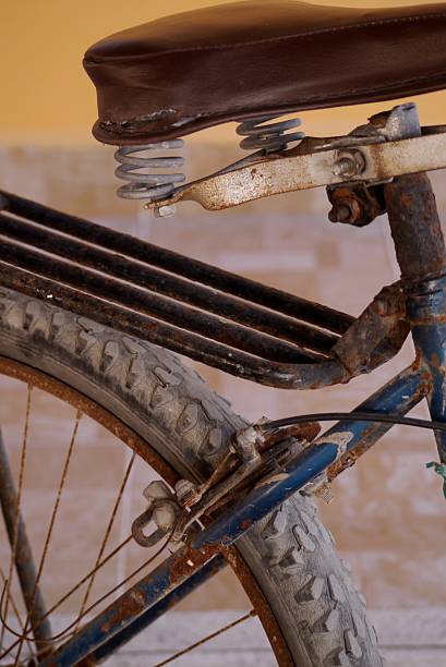 istock old biyicle metal Sport 506101257