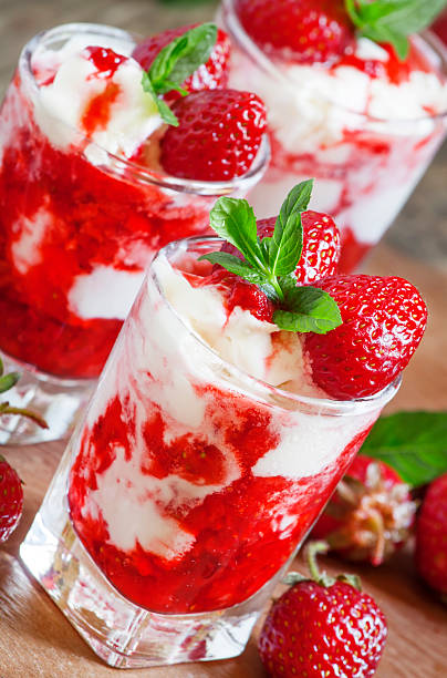 istock Vanilla ice cream with wild strawberry and mint 506120682